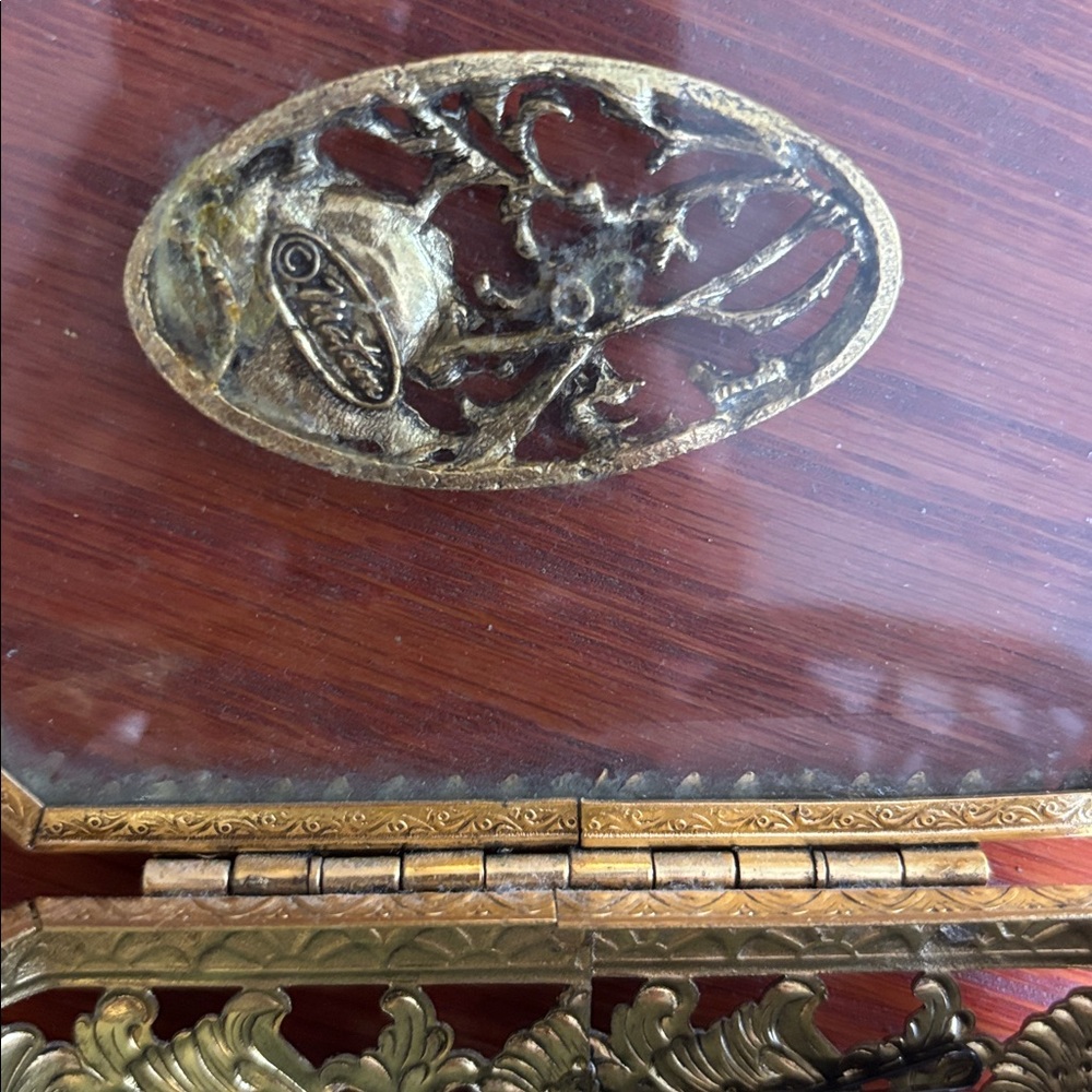 Elegant Gold and Glass Jewelry Box Matson - Picture 4 of 6